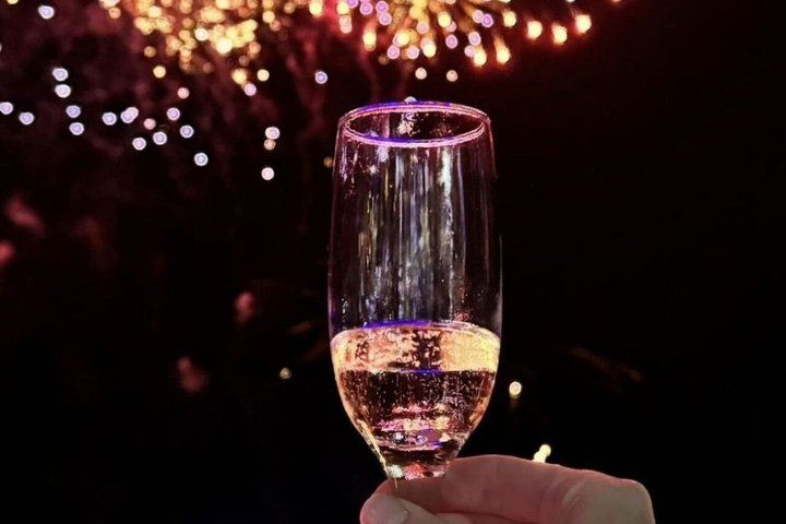 Silvester-Yachtkreuzfahrt 2026/27 mit Bauchtanz-Show in Istanbul