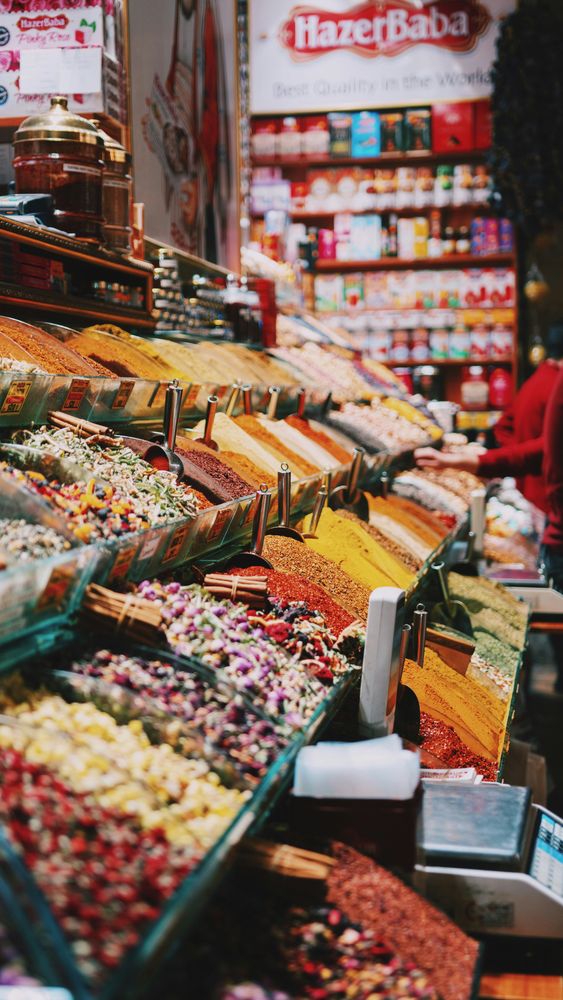 Gewürz- und Teestand im Ägyptischen Basar in Istanbul